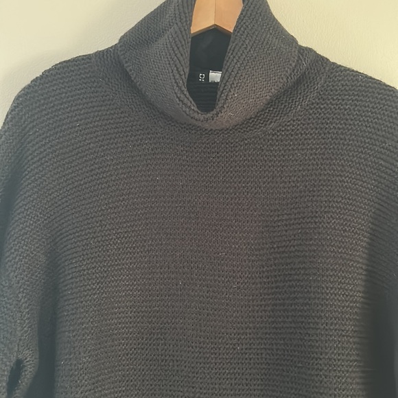 H&M Black cowl neck mid weight Sweater - Picture 2 of 4